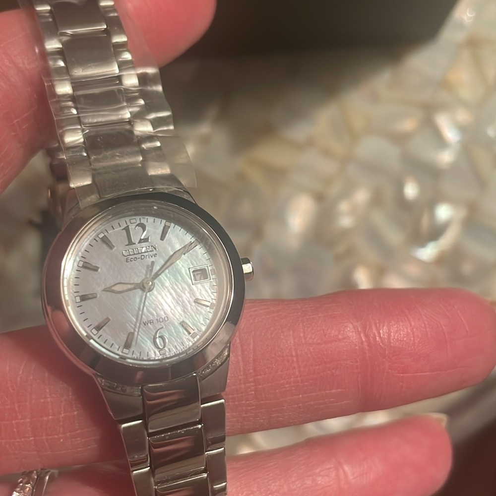 Brand new  citizens watch , mother of pearl face